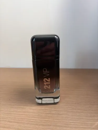 Perfume 212 VIP Black. R$ 289,00