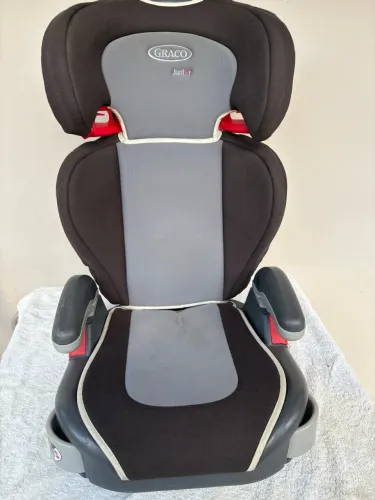 Cadeirinha infantil Graco Junior