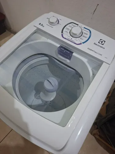 Máquina de Lavar Eletrolux 8,5kg LES09