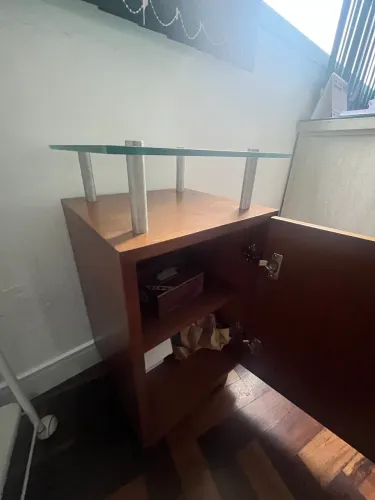 Vende-se armário