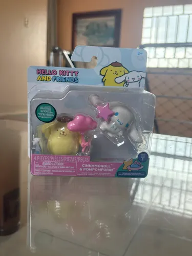 Figure Hello kitty and friends- Cinamoroll & Pompompurin