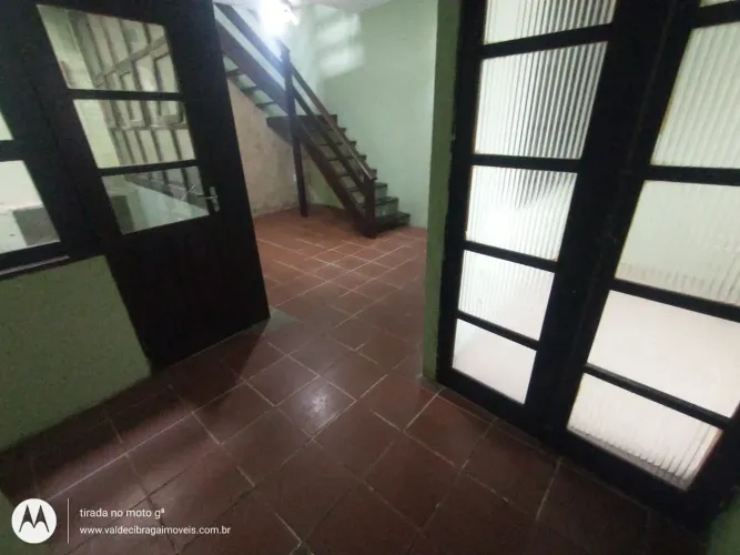 Imperdível oportunidade: Casa à venda em Arraial do Cabo-RJ, bairro Praia Grande, com 2 qu