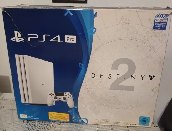 PS4 PRO GLACIER WHITE