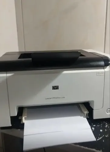 Vendo impressora a laser semi nova 