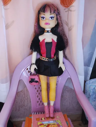 Boneca Monsters High Draculaura