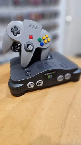 Nintendo 64 com 1 Controle