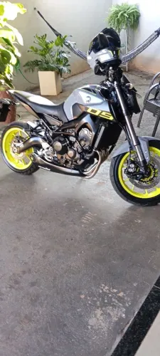 MT 09