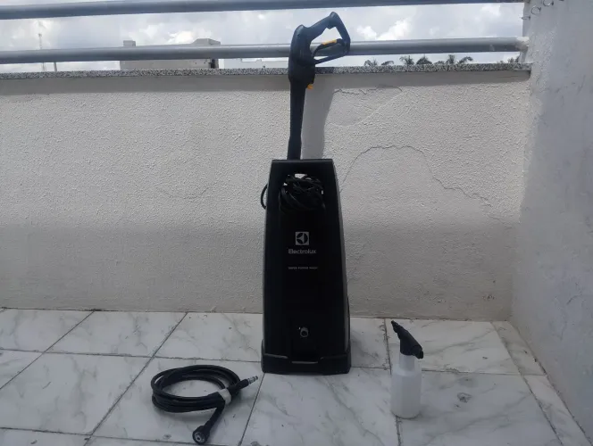 LAVADORA DE ALTA PRESSÃO ELETROLUX 1500 w
