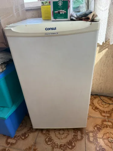 Geladeira compacta consul 120l