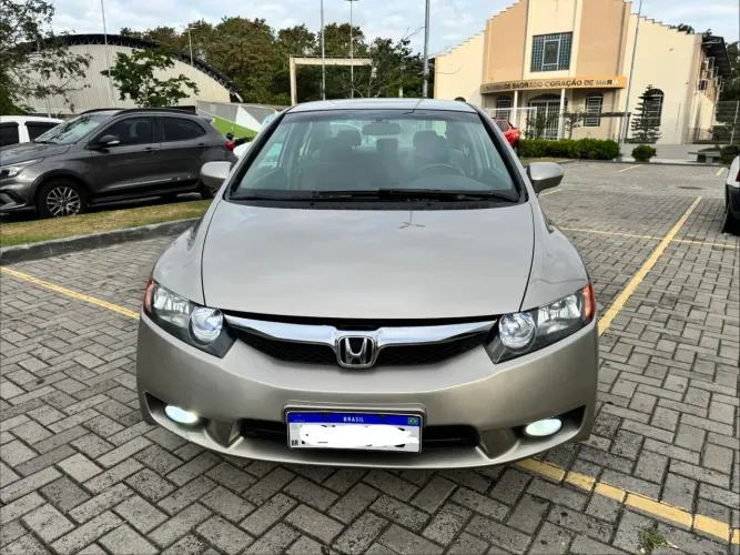 Honda Civic Sedan LXS 1.8/1.8 Flex 16V Mec. 4P 2010