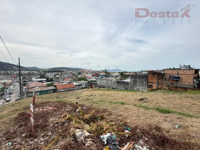 Terreno no Bairro Serraria - São José