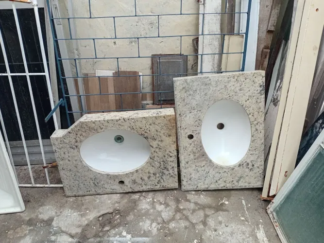 Pias de banheiro marmore