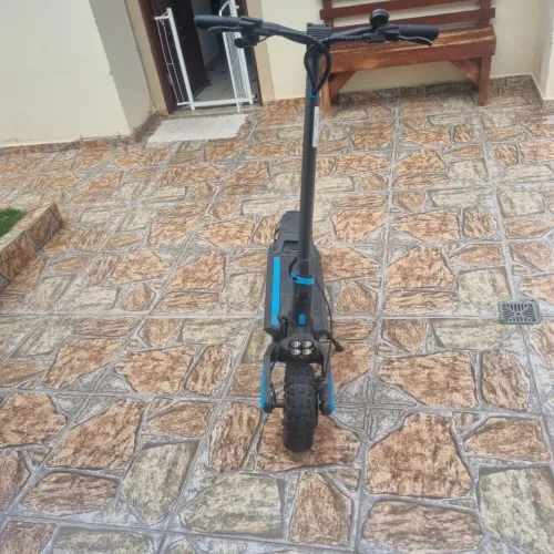 Patinete elétrico Kingsong 2400 watts 80 km autonomia e 60 km por hora
