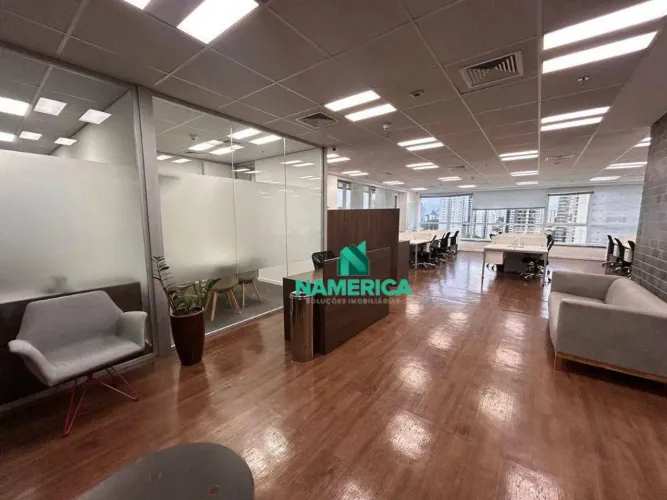 Conjunto para alugar, 406 m² por R$ 54.138/mês - Jardim das Acácias - São Paulo/SP