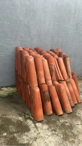 Vendo essas telhas 300 reais