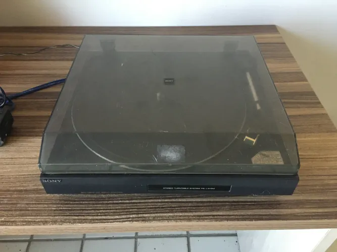 Vitrola/Toca Discos - Sony PS-LX42M