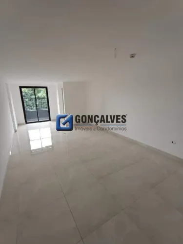 Sala Comercial 32,32 m² à Venda em Parque Jaçatuba, Santo André Piso Porcelanato