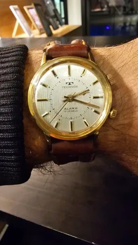 Relógio Suíço Vintage Alarme Technos