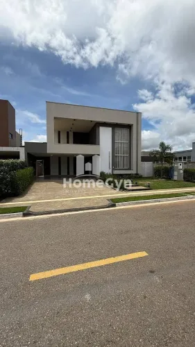 Casa térrea para locação com 4 suítes no Residencial Portal do Sol Golf Green Goiânia GO.