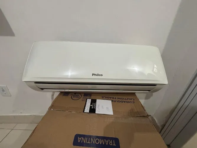 Vendo ar condicionado Philco inverter quente e frio 9000 BTUs 220V