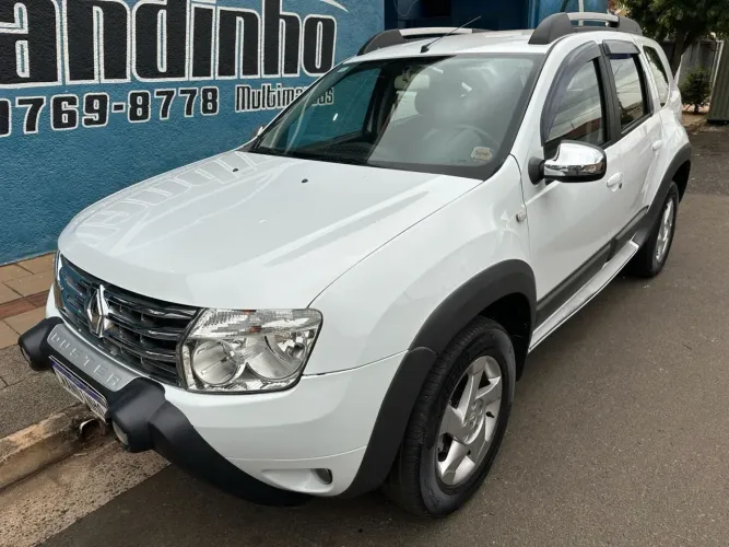Renault Duster Dynamique 2.0 Hi-flex 16V Aut. 2015