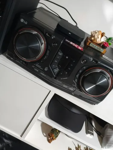 Mini System LG XBOMM CL65 950W Multi Bluetooth Luzes Multicoloridas Soud Sync Wireless