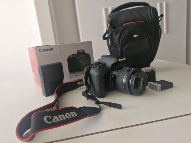 Câmera Canon T7i