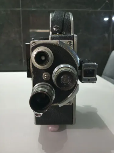 Câmera PAILLAD BOLEX H16  