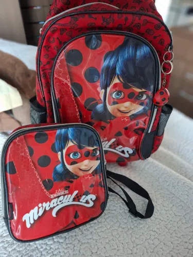 Kit mochila e lancheira ladybug