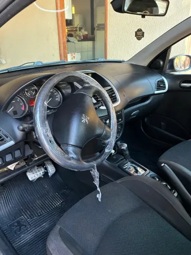 Peugeot 207 XS 1.6 Flex 16V 5P Aut. 2010