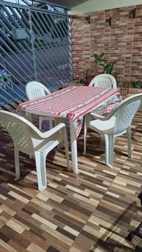 Mesa e Cadeiras Branca