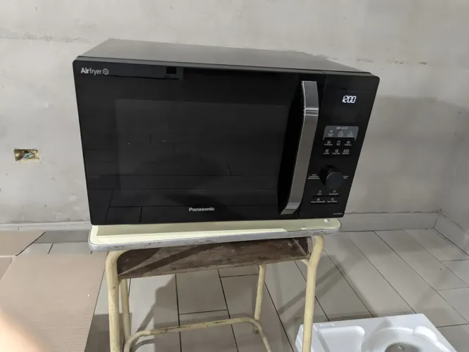 MICROONDAS AIRFRYER 4 EM 1, DUANA OUTLET
