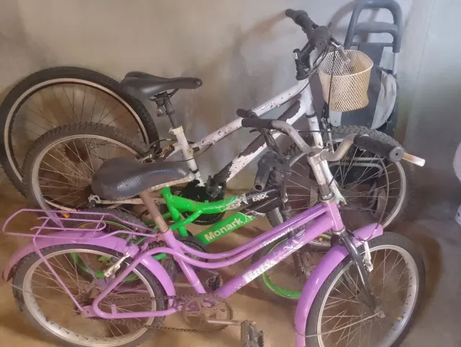 Vende se bicicleta 