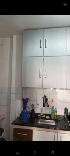 VENDO DOIS ARMÁRIOS DE COZINHA 100% M D F
