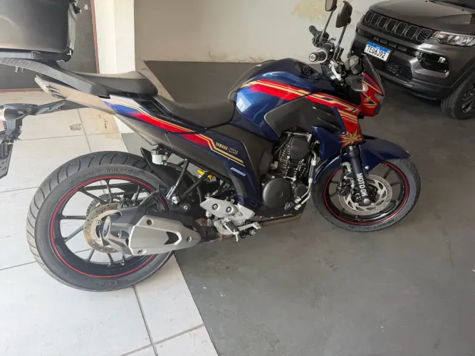 Fazer 250 capitã marvel nova