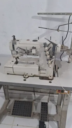 Vendo excelente goleira semi-nova.