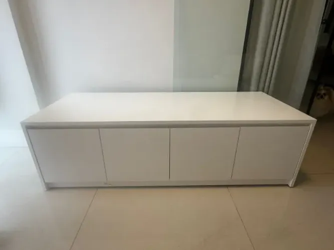 Armário MDF Branco com Rodinha 