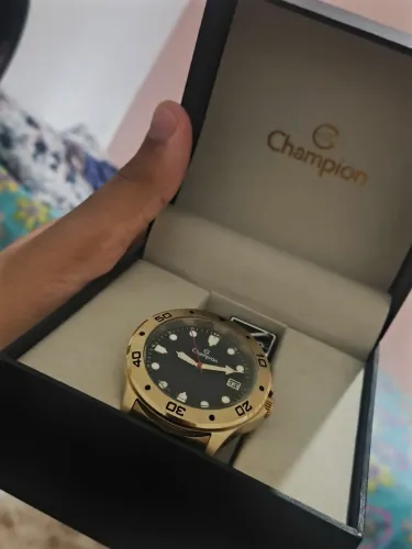 VENDO Relógio Champion 