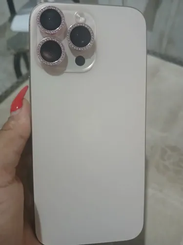 Vendo iPhone 16 pro Max bateria 98%