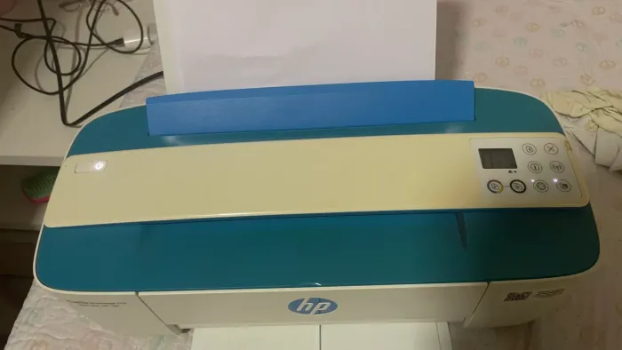 HP DeskJet Ink Advantage 3776 - Compacta, Econômica e Pronta para Uso!