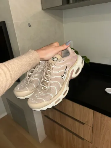 Tênis air max TN