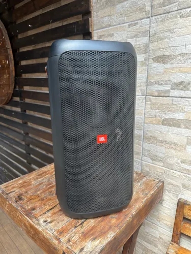 JBL PARTYBOX 100 (com alguns detalhes)