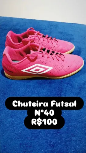 Chuteira da umbro N°40