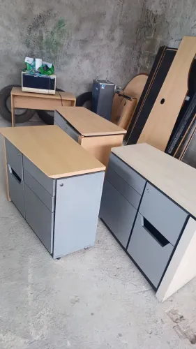 Comoda de escritorio