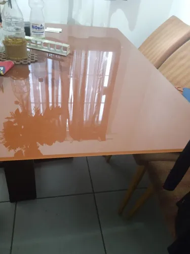 Vendo mesa dê vidro 650 reais