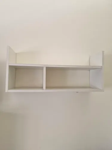 Estante de parede branca