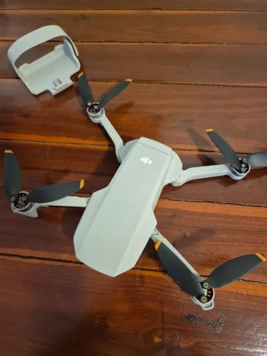 Drone Dji Mini 2 Combo + Acessórios (Usado)