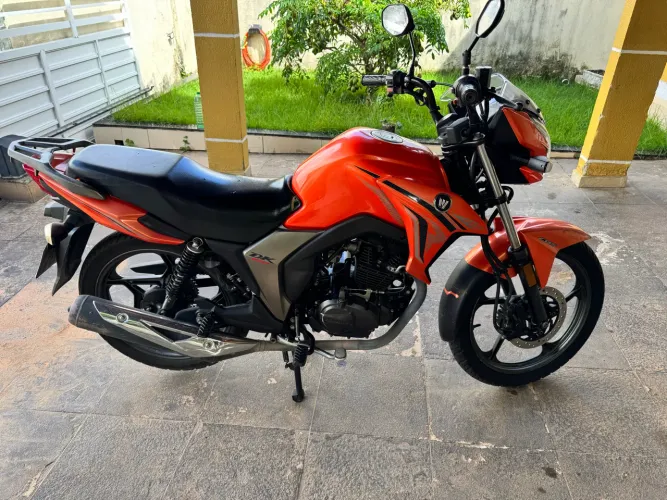 Moto boa bonita e barata