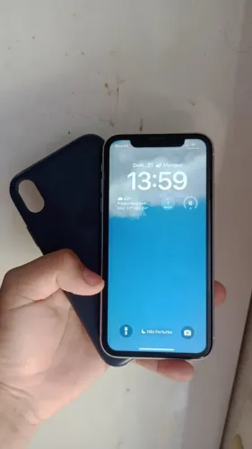 VENDO IPHONE XR