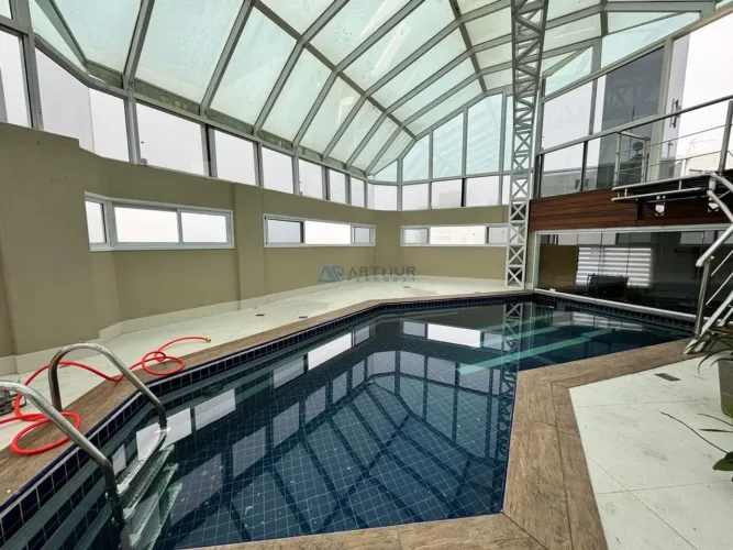 Cobertura Duplex à venda em Praia Grande na Aviação, 4 suítes 5 vagas frente mar